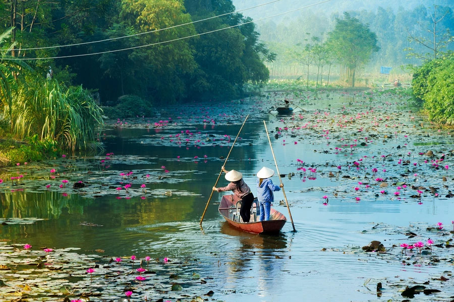 cultural immersion travel and learn about local traditions